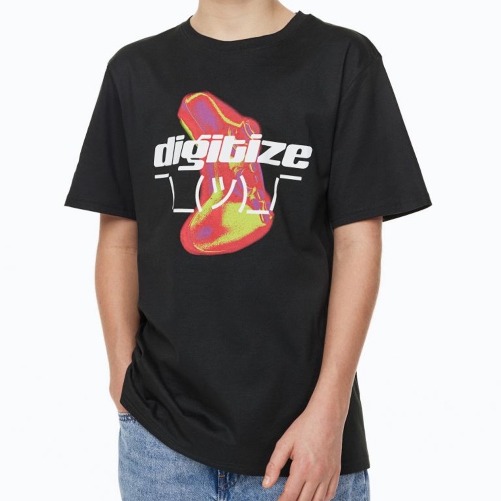 H & M Graphic T Shirt "Digitize" Short Sleeve Black Youth 8/10 NWT